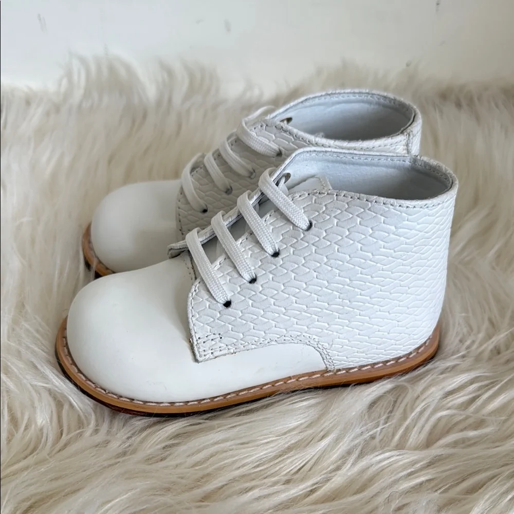 Josmo Unisex-Child Logan‎ Walker Woven Sz 8 almost like new